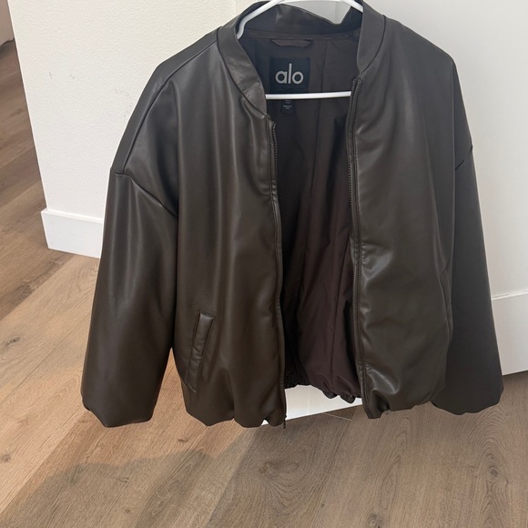 ALO Yoga Jackets & Blazers - ALO Yoga Women’sDark Brown Bomber Jacket